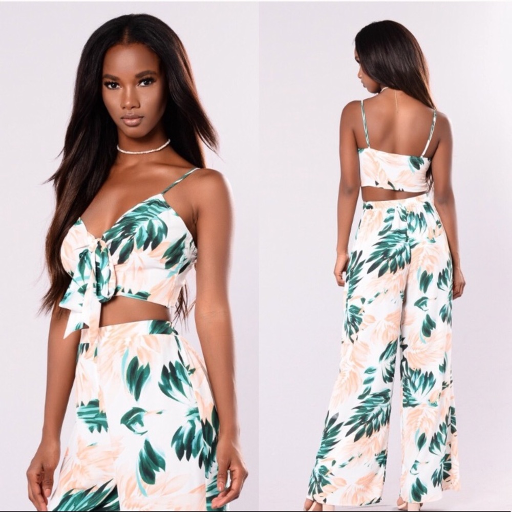 Fashion nova tropical set